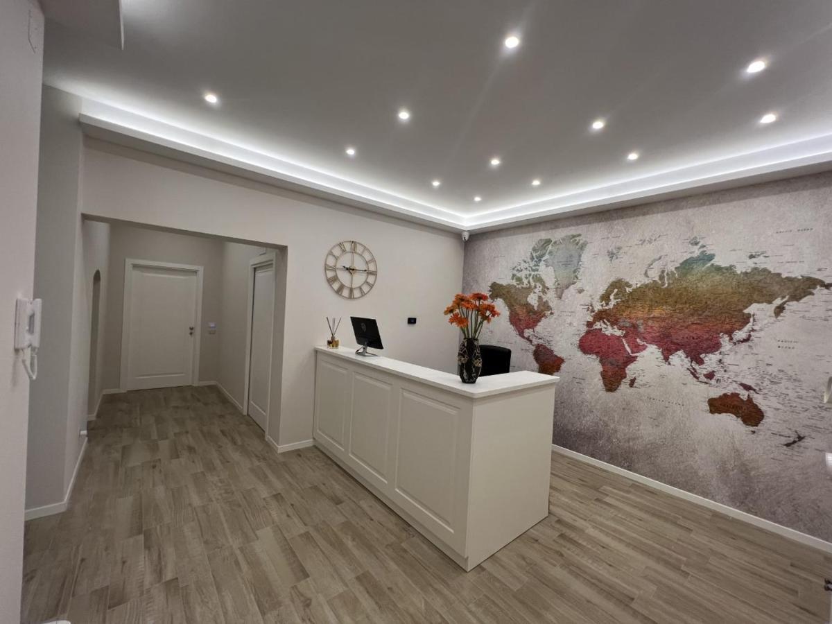 Il Tempio Degli Artisti - Suites Bari Exteriör bild