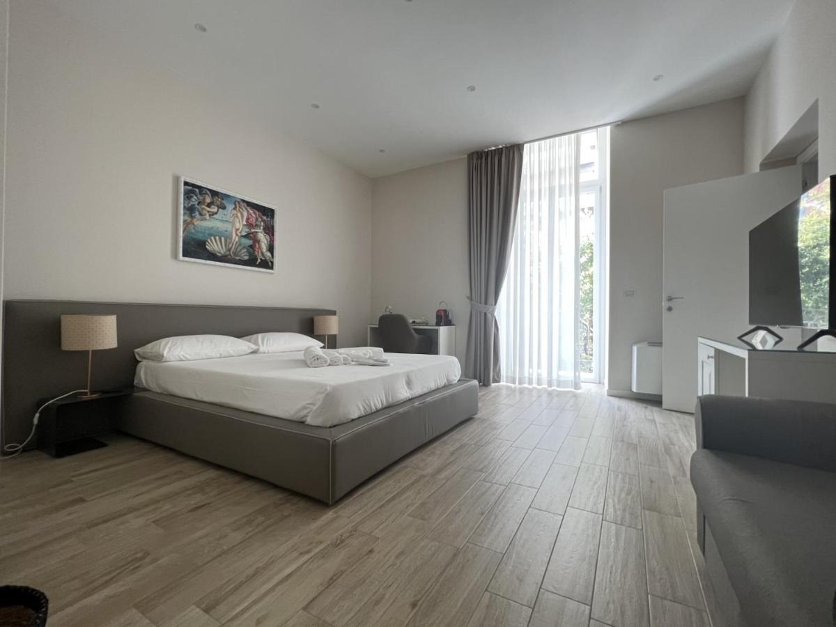 Il Tempio Degli Artisti - Suites Bari Exteriör bild
